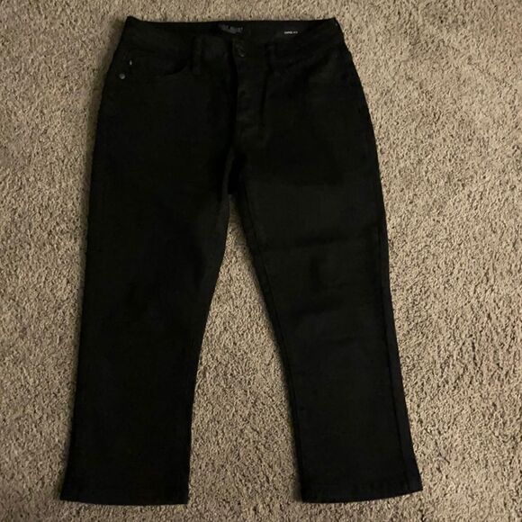JB Capris!!! Black Judy blue!!! - Picture 2 of 7